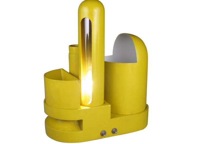 Rare Italian 'Rimorchiatore' Table Lamp by Gae Aulenti